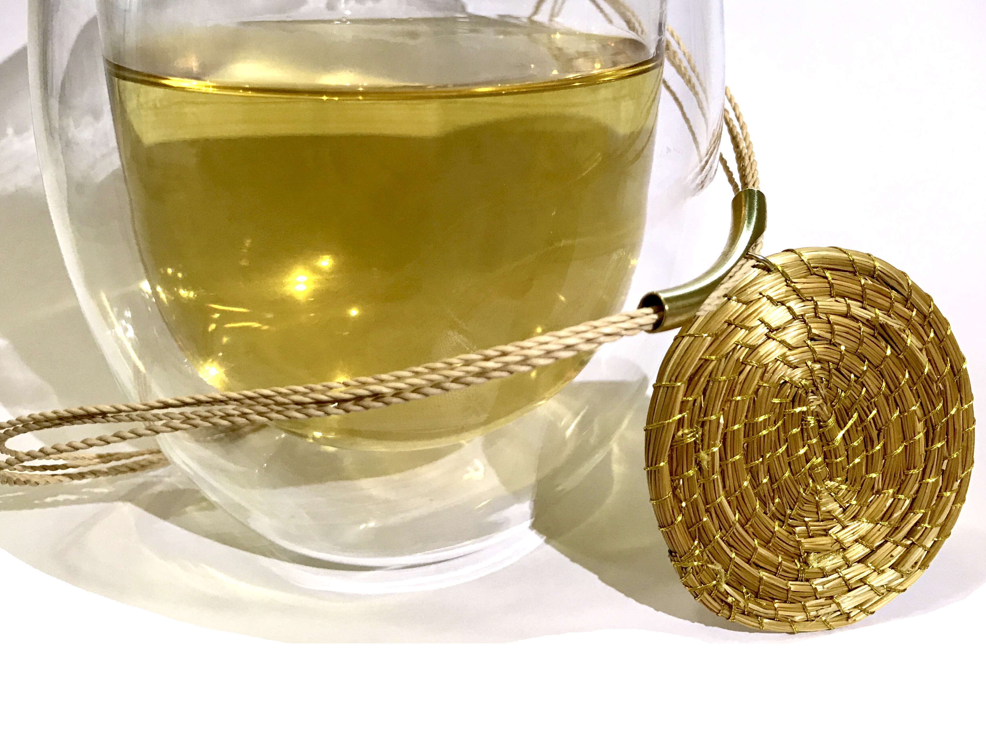 Golden grass tea
